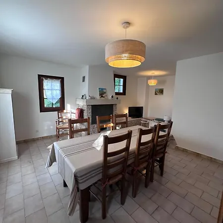 Holiday home Oustaloun 3 Etoiles