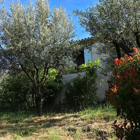 Oustaloun 3 étoiles Сasa de vacaciones