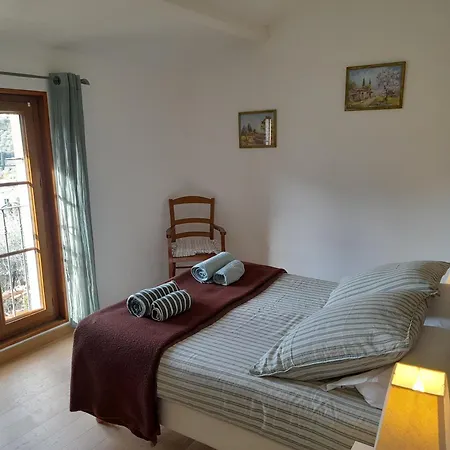 Holiday home Oustaloun 3 Etoiles